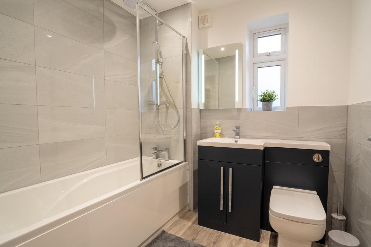 Mill Road Ground Floor Apartment Crawley  Exteriör bild