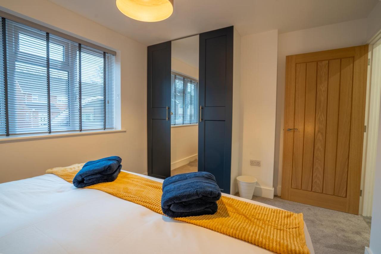 Mill Road Ground Floor Apartment Crawley  Exteriör bild