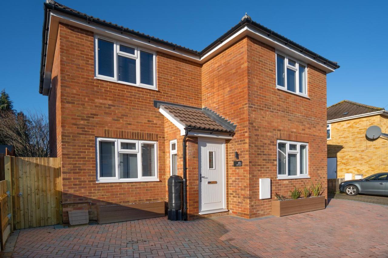 Mill Road Ground Floor Apartment Crawley  Exteriör bild